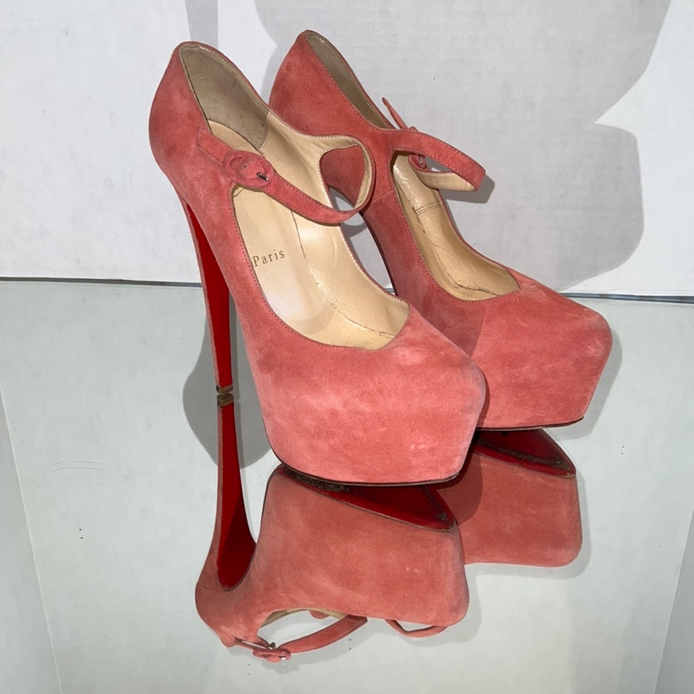 Christian Louboutin Blush Lady Daffodils 39.5